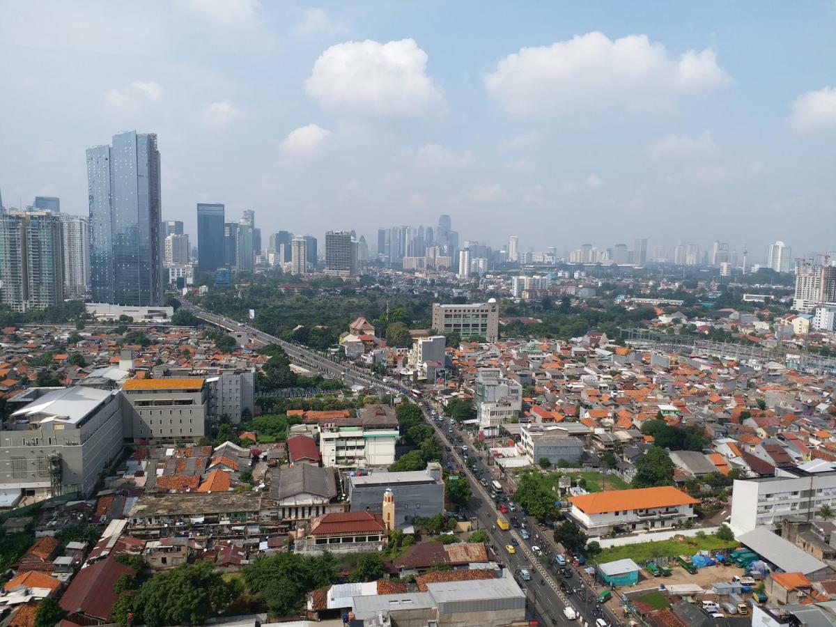 Apartment Cosmo Terrace Jakarta Bagian luar foto