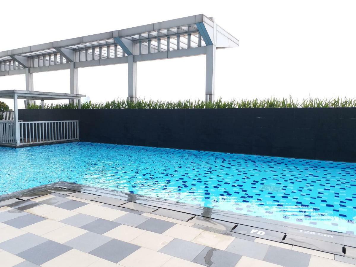 Apartment Cosmo Terrace Jakarta Bagian luar foto